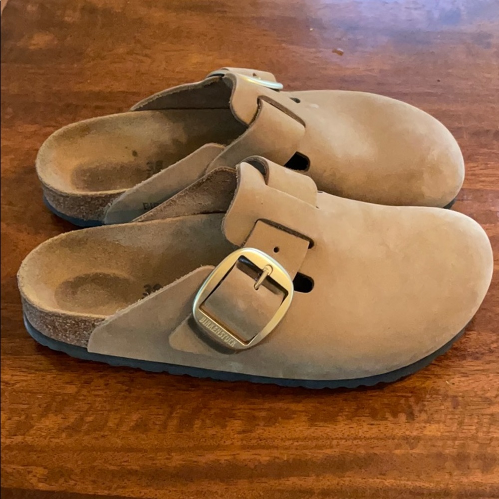 BIRKENSTOCK BIG BUCKLE BOSTON CLOGS